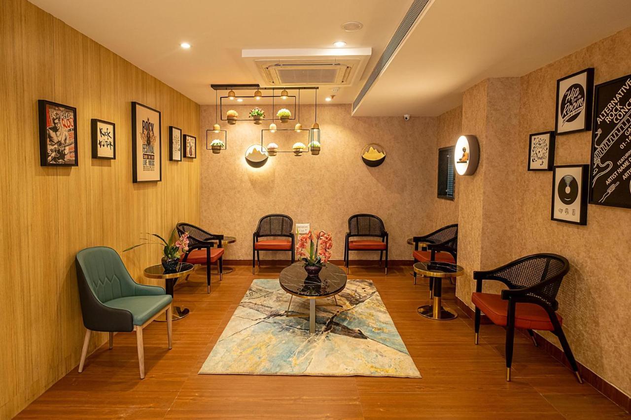 The Bastion Otel Bhopal Dış mekan fotoğraf